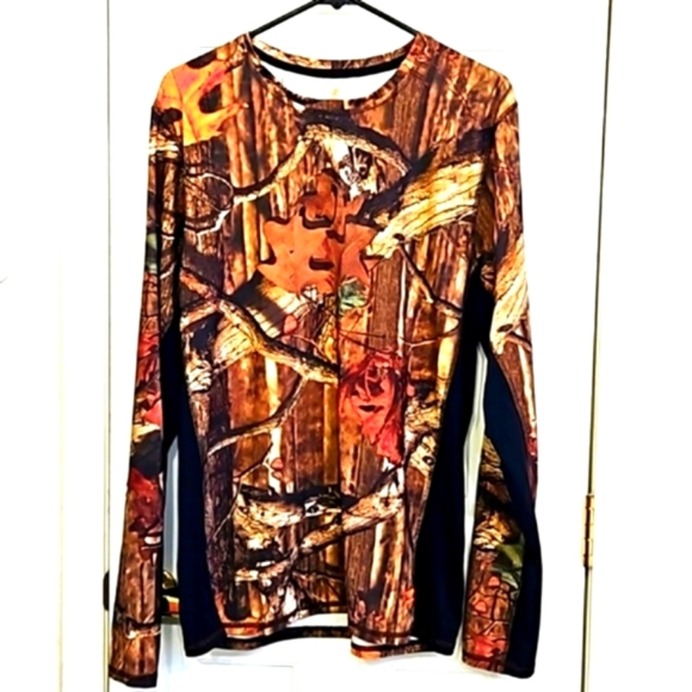 Mossy Oak Break Up Infinity Long Sleeved Camo Shirt, Size XL